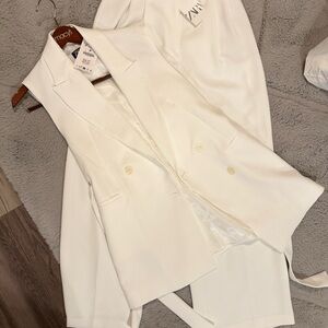 Zara White Sleeveless Double-Breasted Blazer Vest with Gold Buttons